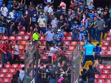 Alistan investigación para descartar infiltrados del crimen organizado en riña en el Querétaro-Atlas