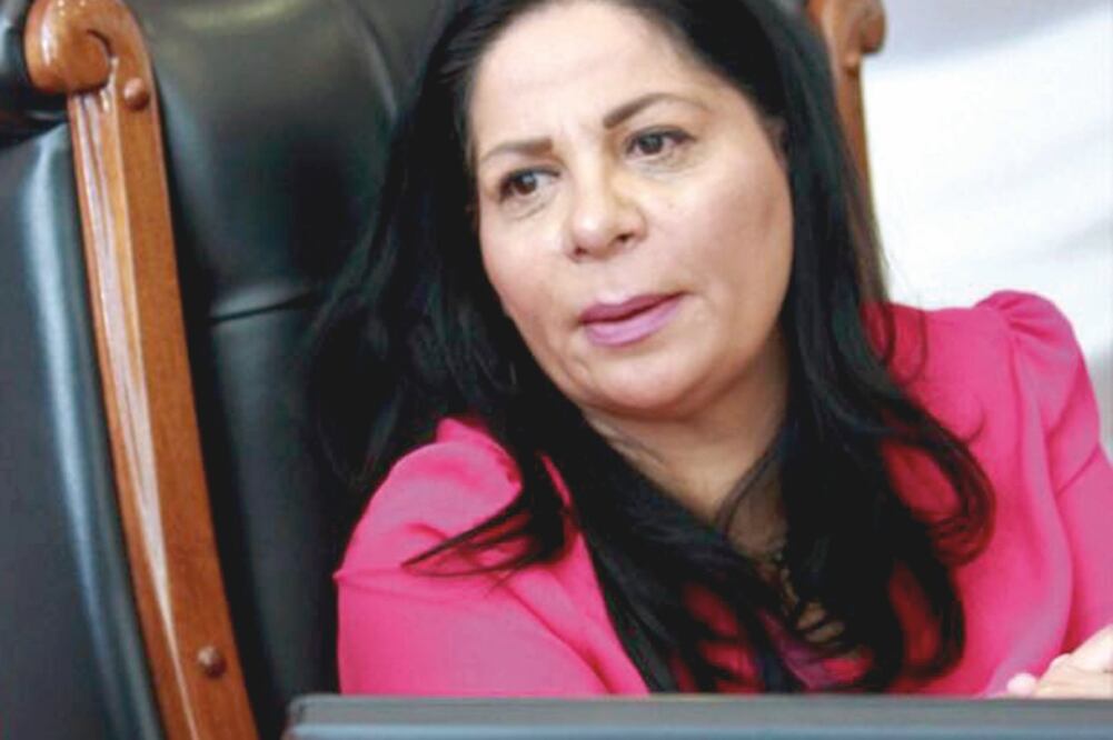ACUSACIÓN. La legisladora Diana Karina Velázquez está acusada de participar en el desvío de recursos del gobierno de César Duarte al PRI. FOTO: ESPECIAL