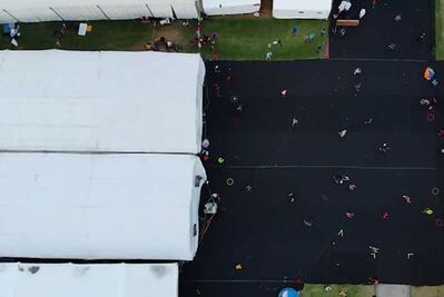 Así luce desde el aire el campamento migrante de la CDMX