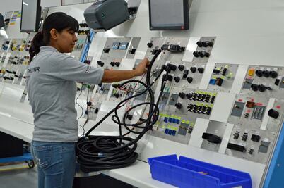 Economía mexicana retrocede 0.3% en el tercer trimestre