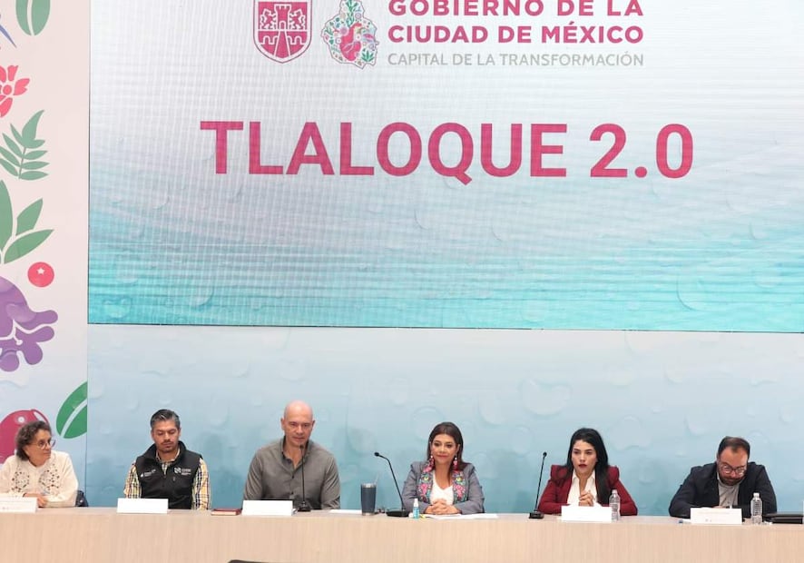 La mandataria destacó que este año se invertirán 3 mil 360 millones de pesos para 318 obras de drenaje enfocadas a mitigar y prevenir inundaciones que se registraron el año pasado. Foto: Especial