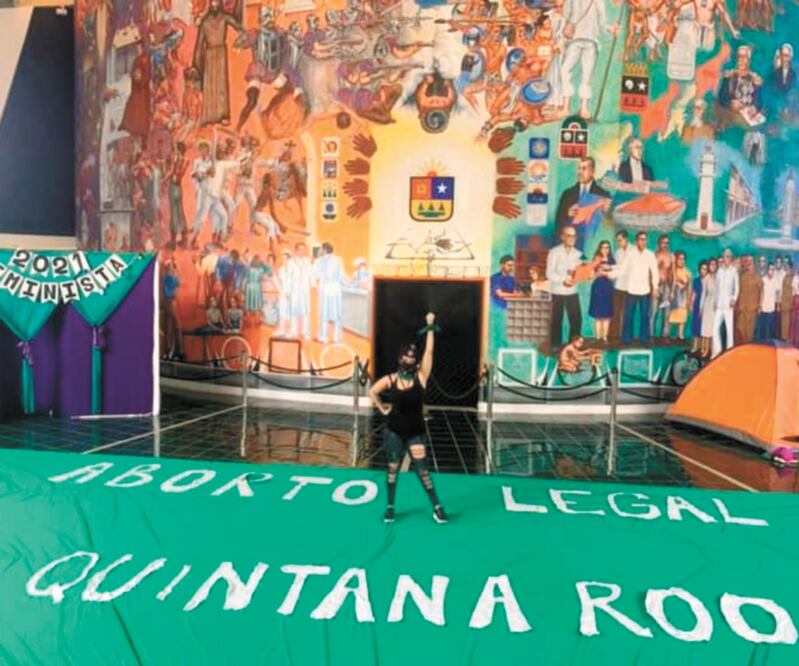 Las feministas agradecieron a quienes las respaldaron en las acciones para que se garantizaran los derechos de las mujeres. Foto: CORTESÍA RED FEMINISTA QUINTANARROENSE