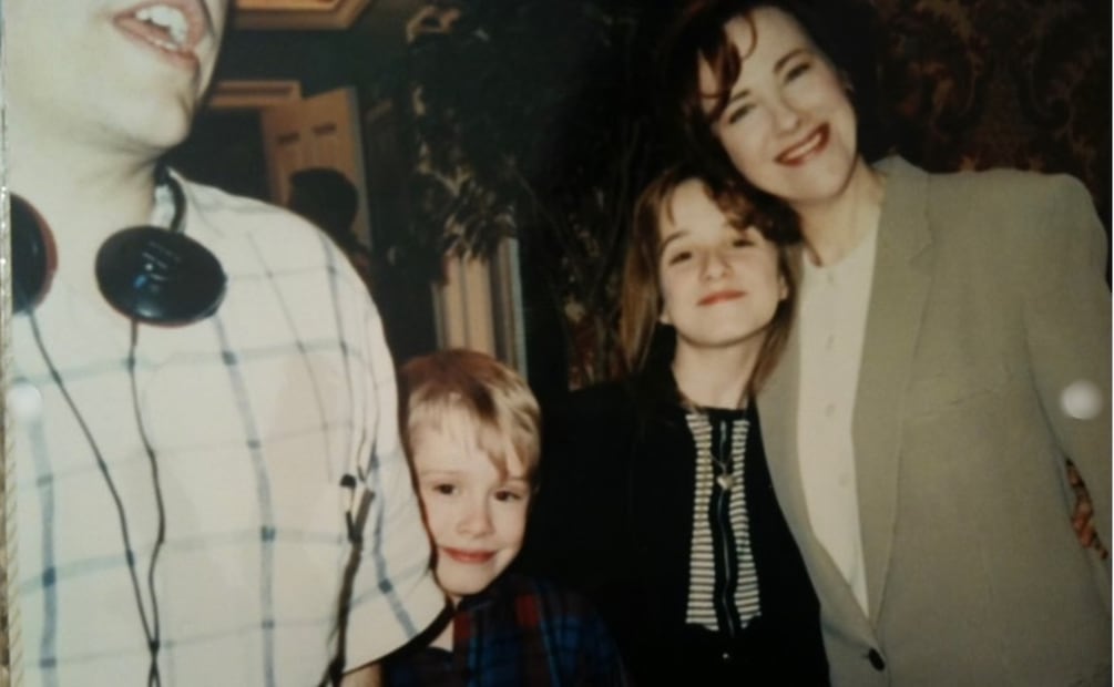 Catherine O'Hara, fallecida a los 71 años y la despiden con nostálgicas fotos de "Mi pobre angelito". 
Foto: Instagram dianarein