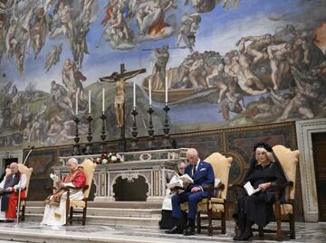 Por primera vez en casi medio siglo, un Papa y un monarca británico rezan juntos; León XIV y Carlos III hacen historia