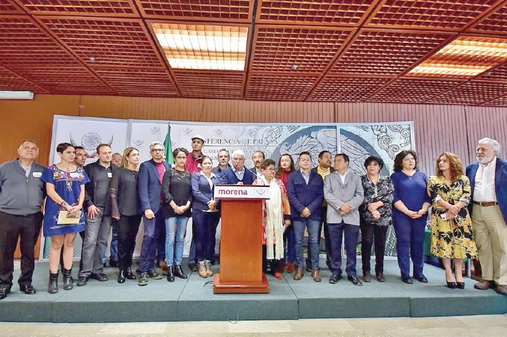 Los legisladores de Morena que recuperaron una curul fueron las fórmulas de Donají Ofelia Olivera Reyes (propietaria) y Silvia de la Cueva Soto (suplente), así como Ramón Jiménez López (propietario) y Eleazar Runio Aldarán (suplente). Foto: ARCHIVO EL UNI