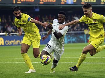 Real Madrid pierde ante el Villarreal y deja libre el liderato de la liga española