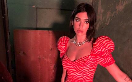 Dua Lipa posa sexy con ropa interior y arrasa en Instagram