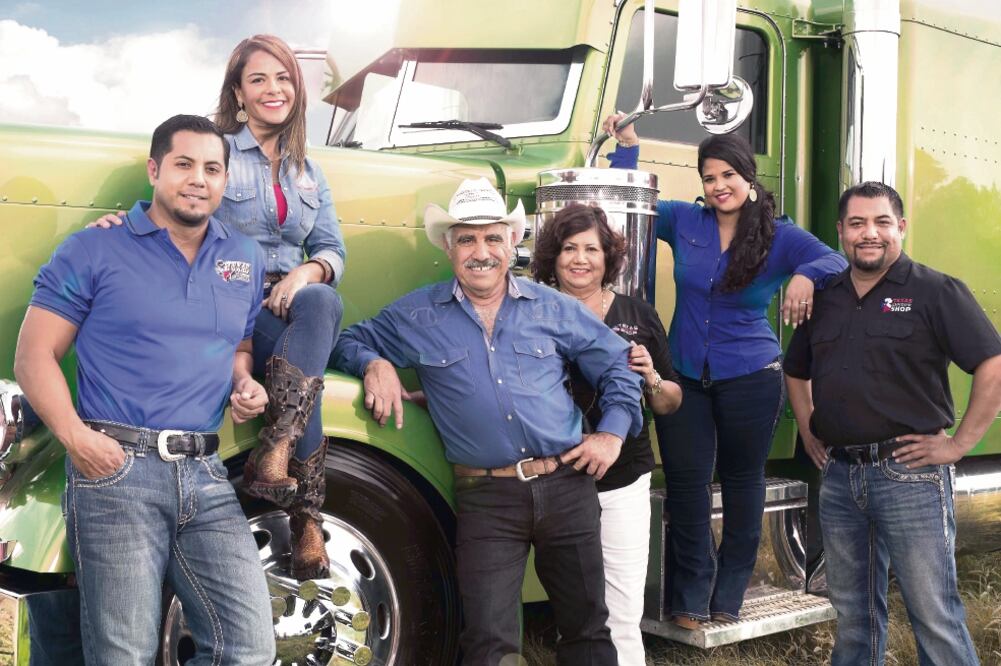 Toda la familia trabaja en las diferentes áreas del taller, que surgió a partir de una idea de Raúl Méndez padre (CORTESÍA DISCOVERY CHANNEL)