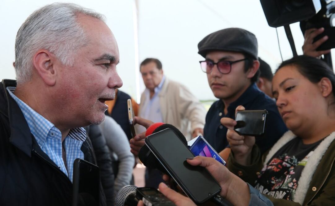 Ante la pregunta de que si el alcalde de Valle de Chalco tiene posibilidades de vivir, Gabriel O'Shea, secretario de Salud, respondió que "pocas". Foto: Especial