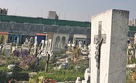 Investigan muerte de mujer en cementerio en SLP