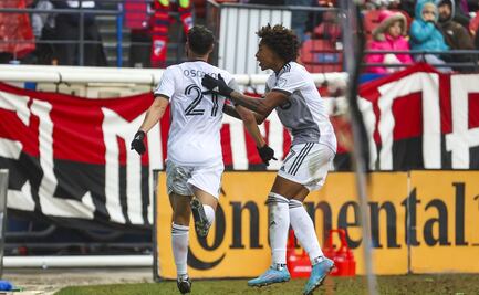 Carlos Salcedo debuta con el Toronto y no pasan del empate ante Dallas 