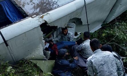 Volcadura de autobús deja un muerto y 30 heridos en Putla, en la Sierra Sur de Oaxaca