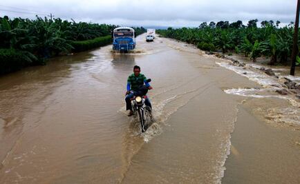 Bajo control, desbordamiento del río La Sierra en Tabasco
