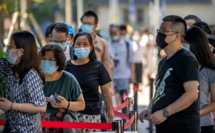 Miles de turistas quedan varados en ciudad del sur de China por brote de Covid-19
