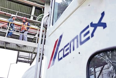 Cemex vende su participación en parque eólico en NL
