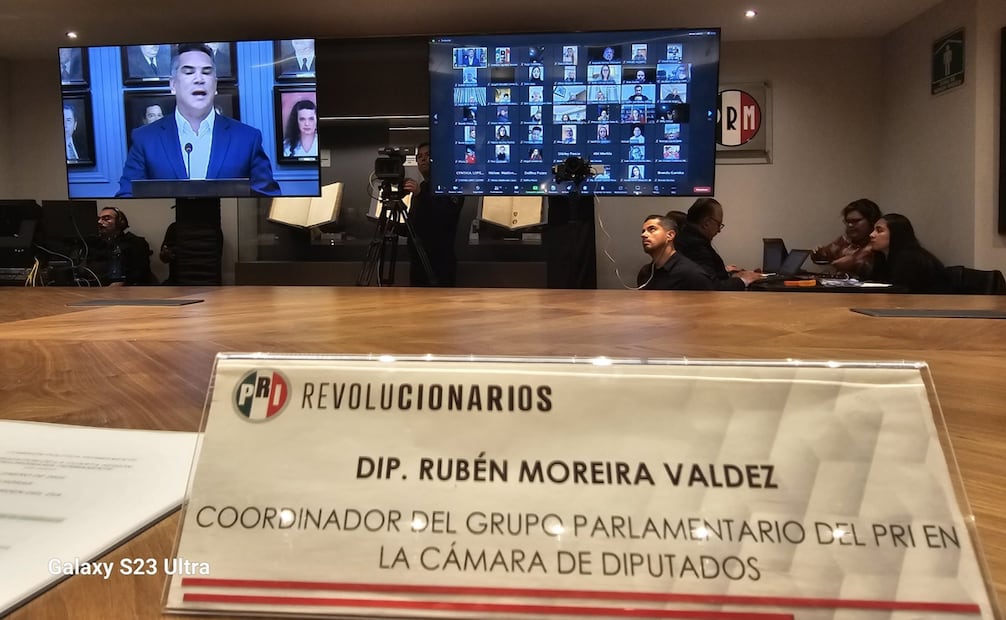 Comisión del PRI ordena votar contra ratificación de Ernestina Godoy. Foto: @rubenmoreiravdz