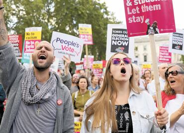 Parlamento británico se rebela contra premier