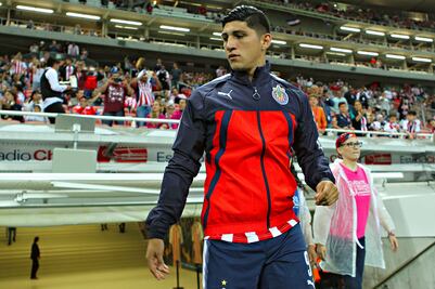 Chivas confirma accidente automovilístico de Alan Pulido; resulta ileso