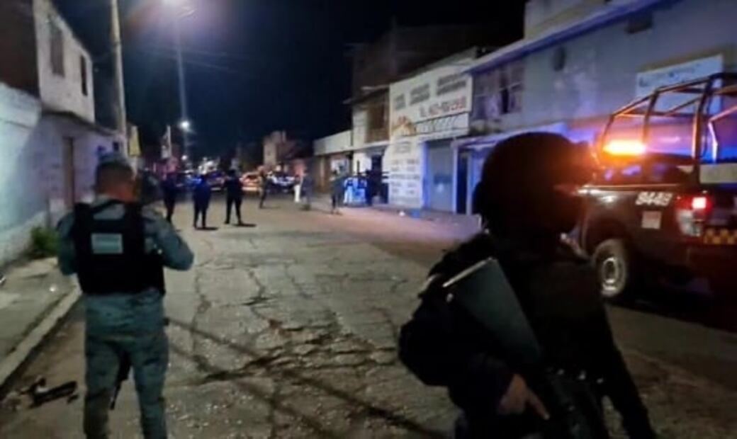 Suman 12 muertos y tres heridos tras ataque armado en bar de Irapuato, Guanajuato