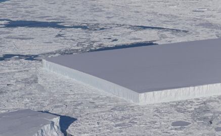 El extraño iceberg de forma rectangular descubierto por la NASA