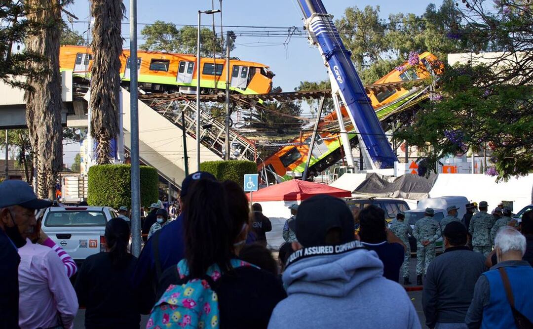 Suman 23 muertos tras el colapso de la Línea 12 del Metro. Foto: Germán Espinosa