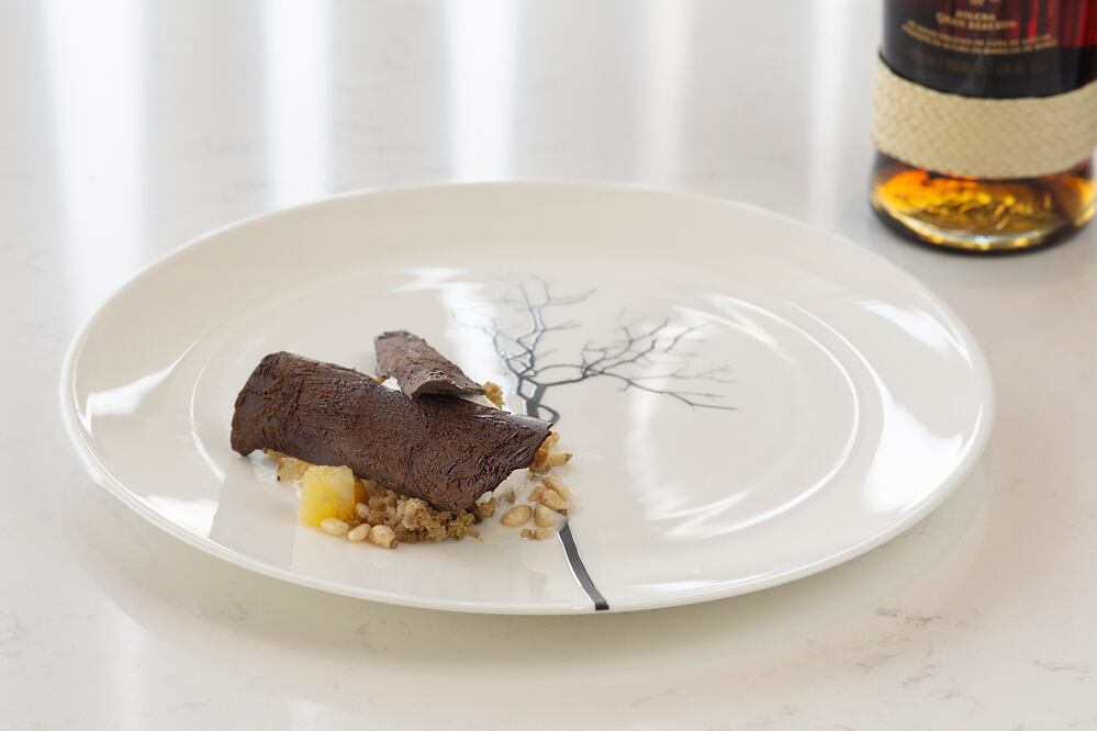 Consiente a mamá con este postre y un dulce coctel con ron (Foto Cortesía)