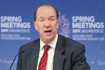 Se reduce financiamiento multilateral