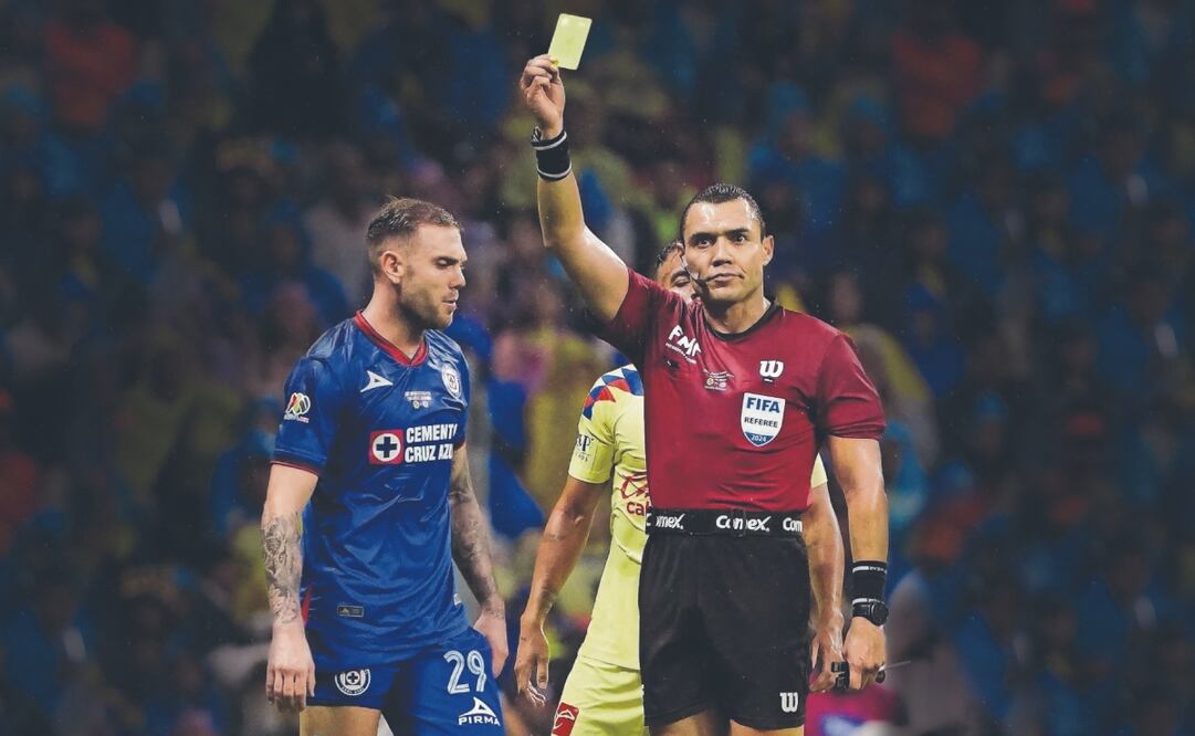 Dice que toda barrida en el área implica un riesgo, y deben evitarse. Foto Especial