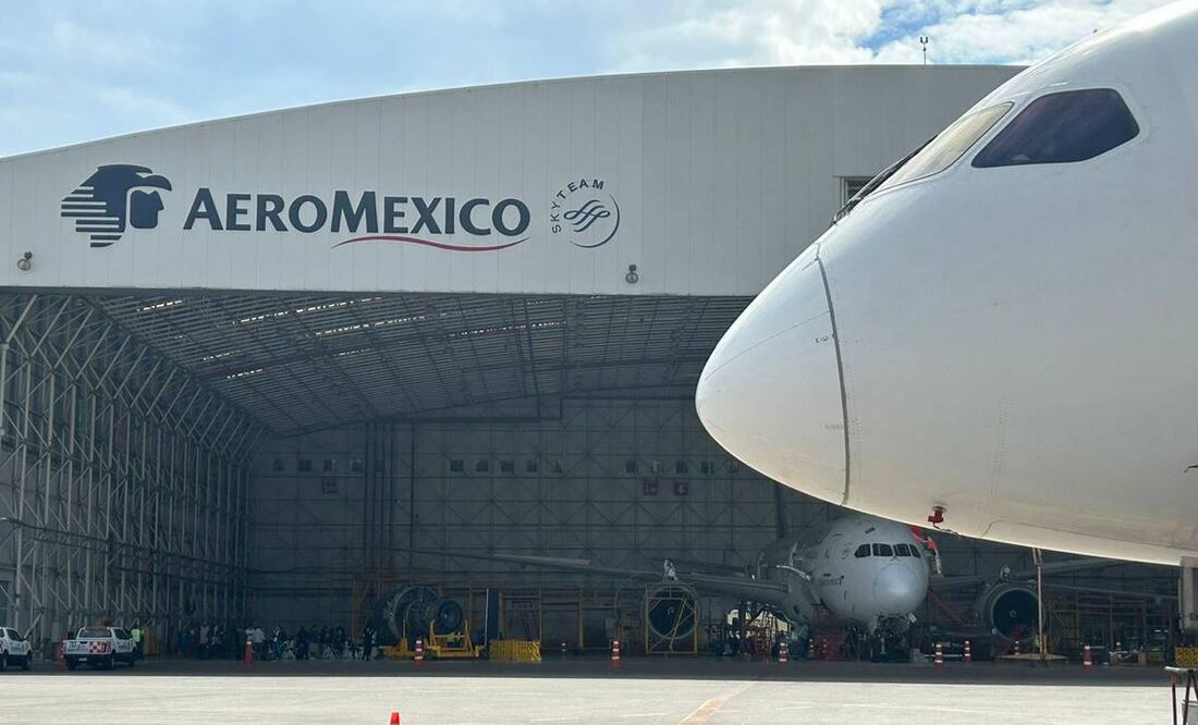 El 1 de octubre se vence el convenio que permitió reducir costos durante la pandemia, pero que representó el recorte de sueldos y pérdida de algunas prestaciones para pilotos y sobrecargos. Foto: Especial