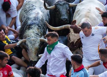 FOTOS: Los encierros de los sanfermines en imágenes: hay un herido por asta de toro