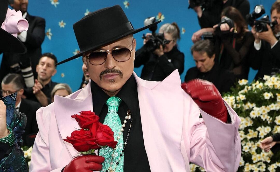 El diseñador mexicano Willy Chavarria asistió a la Met Gala con Maluma. Foto: Jamie McCarthy / AFP
