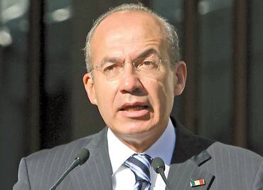 "Estremecedora ignorancia del vocero de CFE", dice Calderón sobre explicación del ciclo combinado