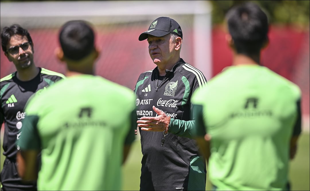 Javier Aguirre sumó otra incorporación a la Selección Mexicana antes del juego contra Ghana / FOTO: Imago7