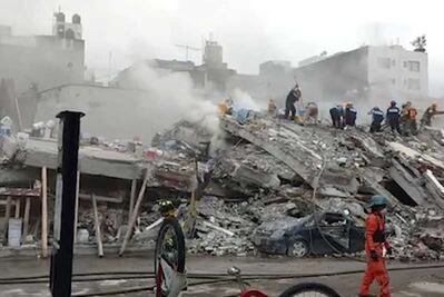 Finalizan rescates en edificio de Petén