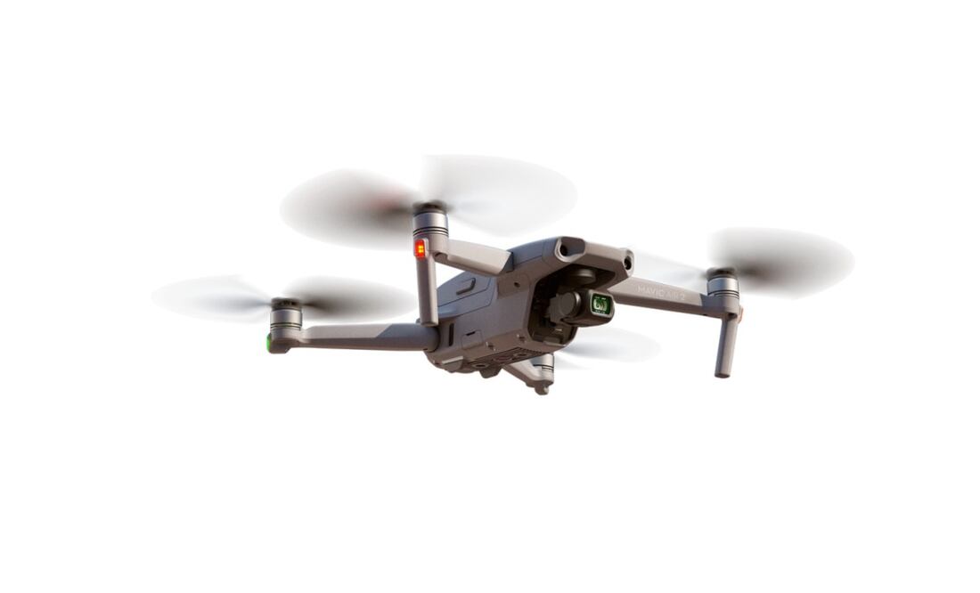 Integra el sistema de alerta con el que tu dron se comunica con otros drones cercanos y así se evitan posibles colisiones.