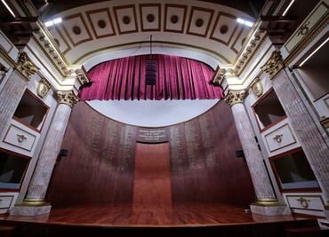 En el Teatro de la República