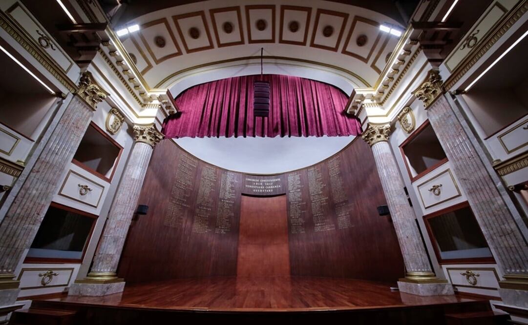 En el Teatro de la República