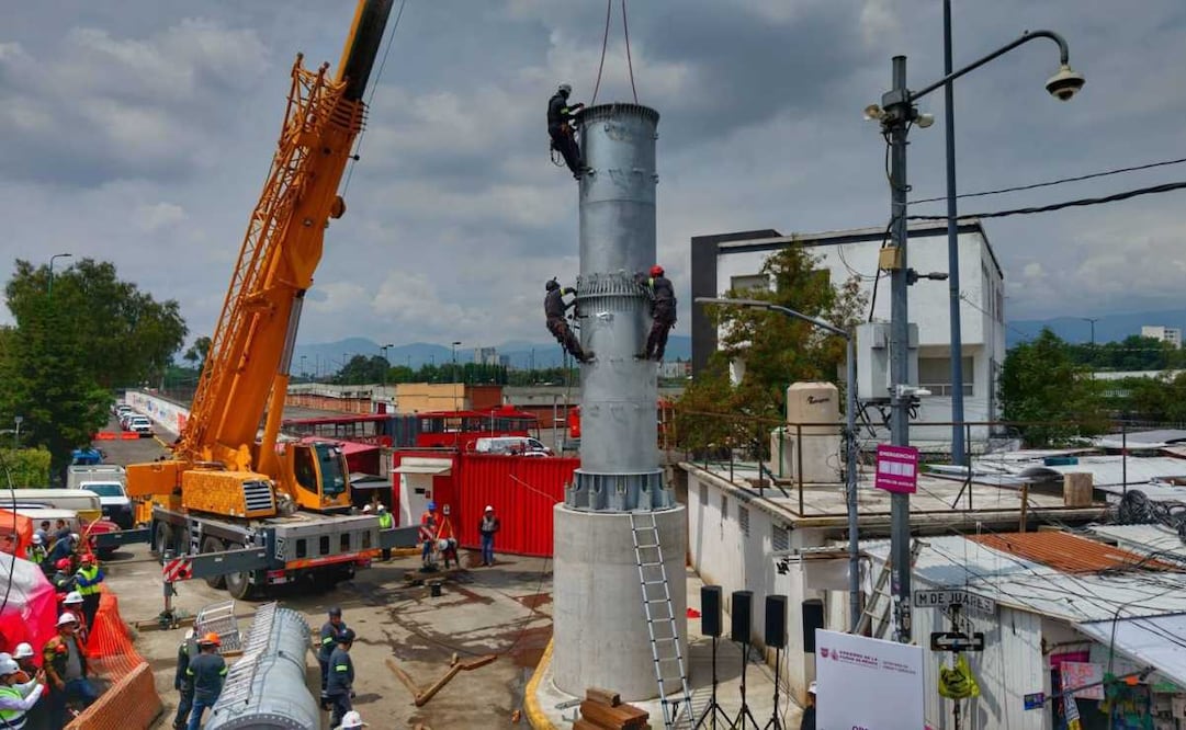 Instalan primera columna de la Línea 4 del Cablebús; será la más larga del mundo: Andrés Lajous. Foto: Especial