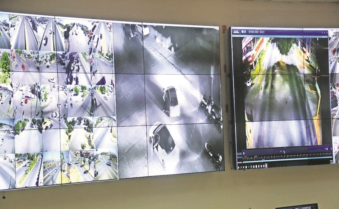 En videos se observó que los policías fueron rodeados por hombres armados. Foto: ESPECIAL