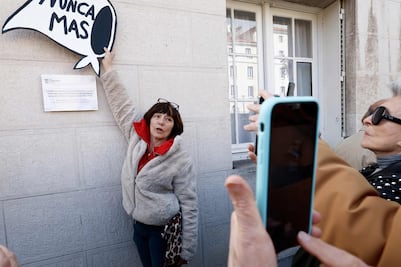 50 años del golpe de Estado en Argentina; con marchas y bajo tensión, conmemoran aniversario de la toma que instauró una dictadura
