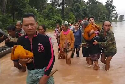 Varios muertos y cientos de desaparecidos al derrumbarse una presa en Laos