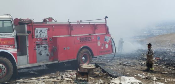 Incendio en relleno sanitario de Tepotzotlán está por cumplir 24 horas activo
