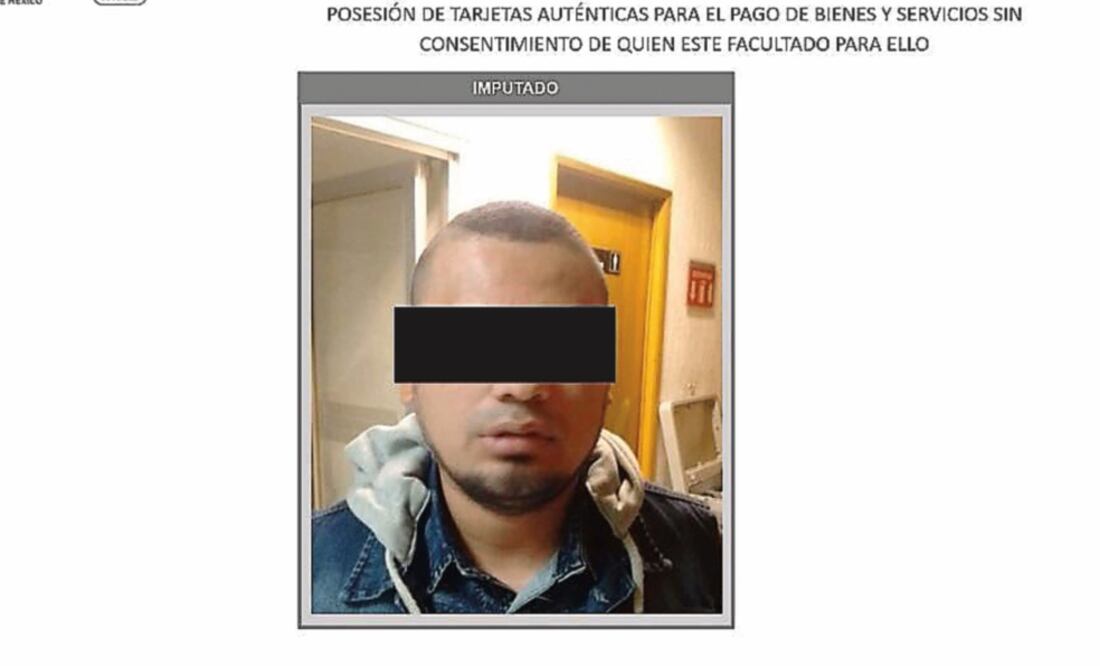 Reporte. Autoridades capitalinas revelaron que las tarjetas que portaba el detenido tenían reporte de robo. (ESPECIAL)