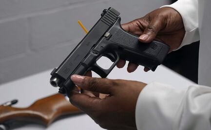 Senadores superan bloqueo republicano para aprobar ley contra la violencia armada en EU