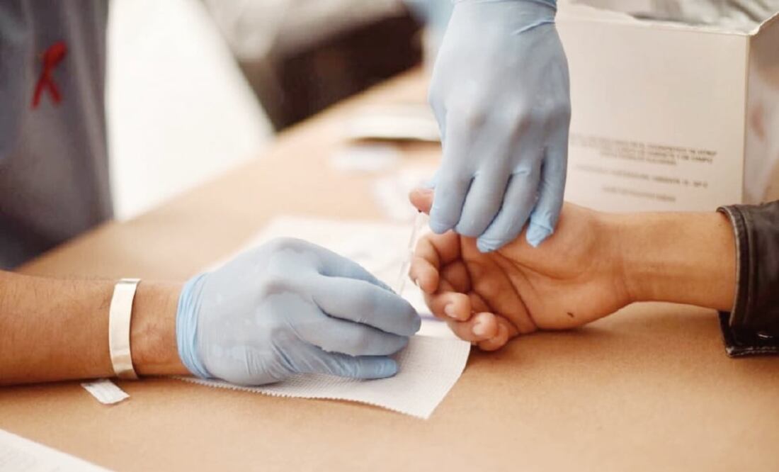 La Secretaría de Salud afirma que en los últimos 15 años se han evitado en México aproximadamente 50 mil contagios de infecciones por VIH. (ARCHIVO EL UNIVERSAL)