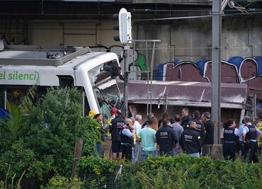Choque de trenes en España deja un muerto y casi un centenar de heridos