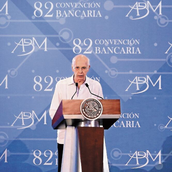 Conexión. Luis Niño de Rivera dijo que la banca dispone de una plataforma de intercambio de información ante cualquier intento de ciberataque. ARCHIVO EL UNIVERSAL