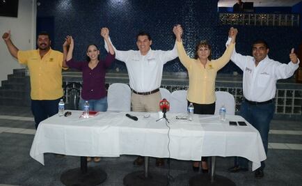 Renuncian 165 militantes del PRD en BCS; se suman a Morena