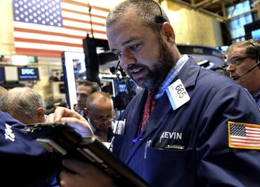 Wall Street registra fuertes pérdidas en su apertura