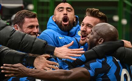 El Inter propina una goleada al Milan en el derbi en la Serie A